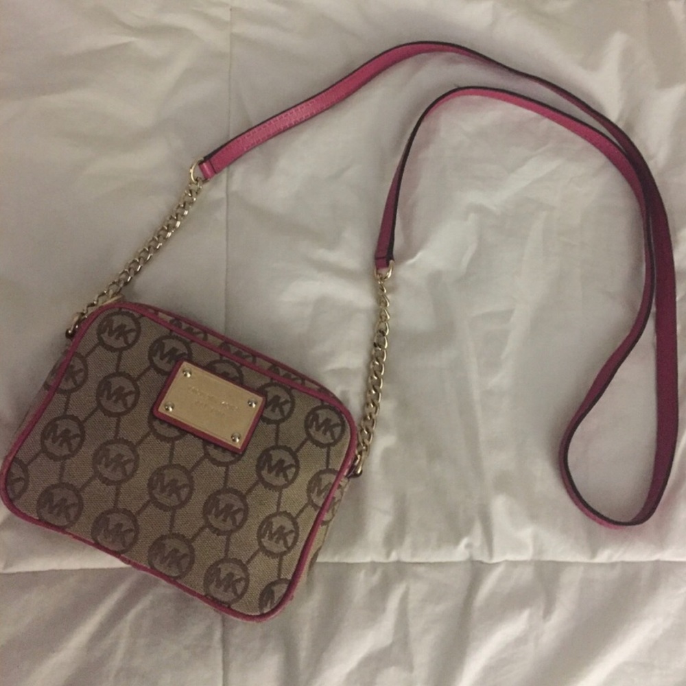 ❌SOLD!!❌ Michael Kors Crossbody
